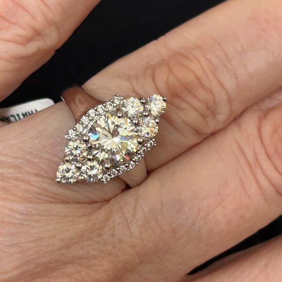 Strontium Titanate Ring - Picture 4 of 9